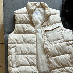 Men’s large cream old navy vest